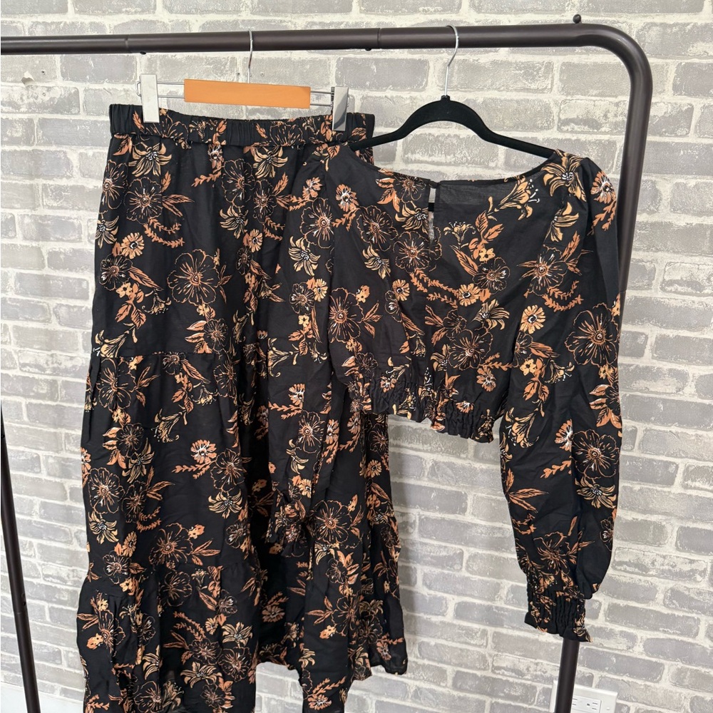 Charlie Holiday Floral Two-Piece Dress Set - Picture 2 of 4